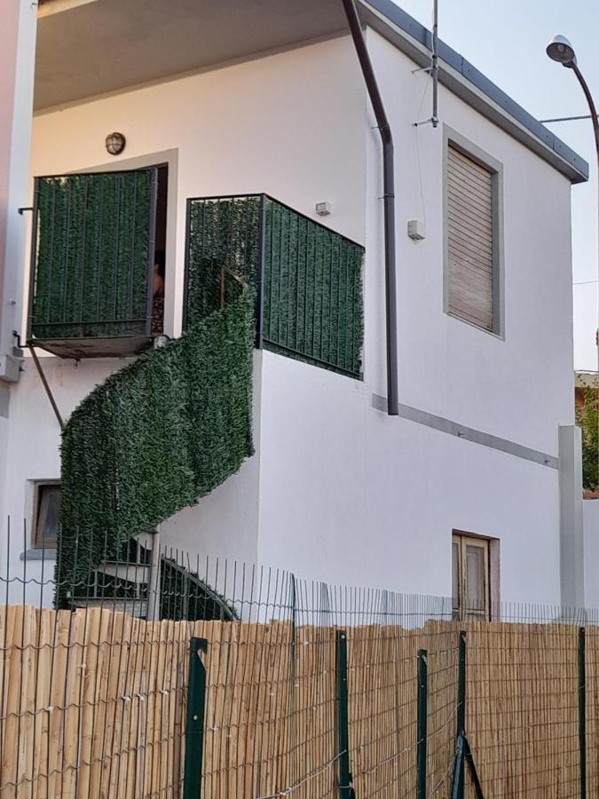 Casa Vacanze Da Michele E Azzurra Lotzorai Buitenkant foto